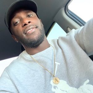 Meet your Posher, Akeim